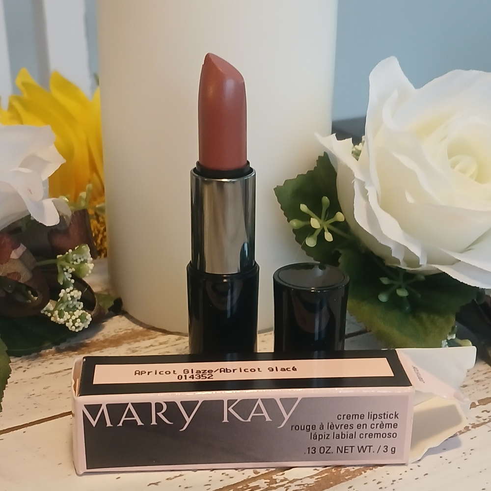 Mary Kay Apricot Glacé Lipstick